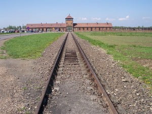 wikimedia-commons-pimke-auschwitz_ii_birkenau